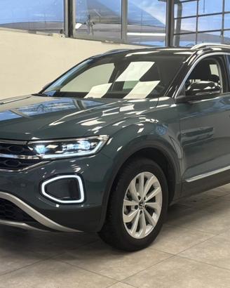 VOLKSWAGEN T-Roc 1.0 TSI 116CV *IQ.LIGHT*BICOLOR