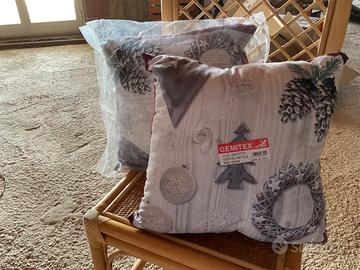 Cuscini a tema natalizio