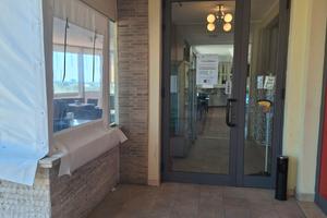 Locale commerciale bar/pasticceria