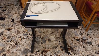 Mini scrivania per computer