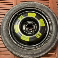 Ruotino di scorta temporaneo della marca Maxxis