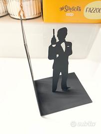 Staffa ferma libri James Bond