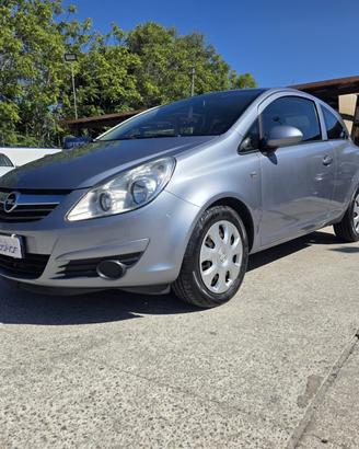 Opel Corsa 1.2 3 porte Club