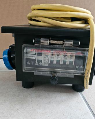 Quadro elettrico mobile a 4 moduli