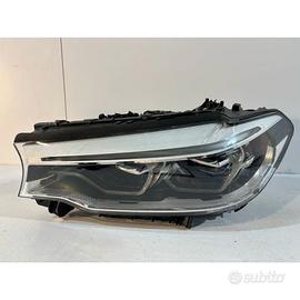 BMW 5 G30 G31 Faro Adattivo a Led sinistro-17511