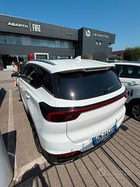 Suv Dr6