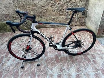 Bici da strada/corsa Scott Solace 20 Disc carbonio