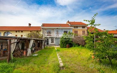 Casa indipendente a Santena 7 locali