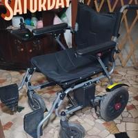 Sedia a rotelle elettrica per disabili