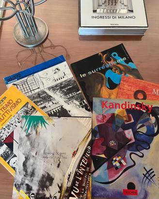 Libri arte architettura stock