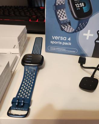 Fitbit Versa 4 con scatola, garanzia e 2 cinturini