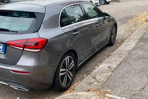 Mercedes Benz - A 180d Automatic - Sport