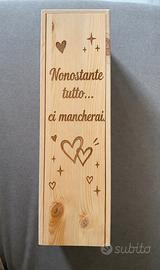 Cassetta di vino incisa a laser personalizzata