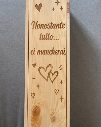 Cassetta di vino incisa a laser personalizzata
