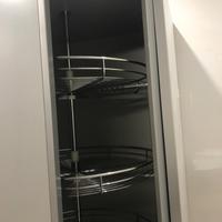 Dispensa da cucina girevole