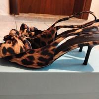 scarpa con tacco basso 