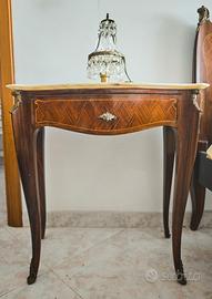 coppia di comodini in legno