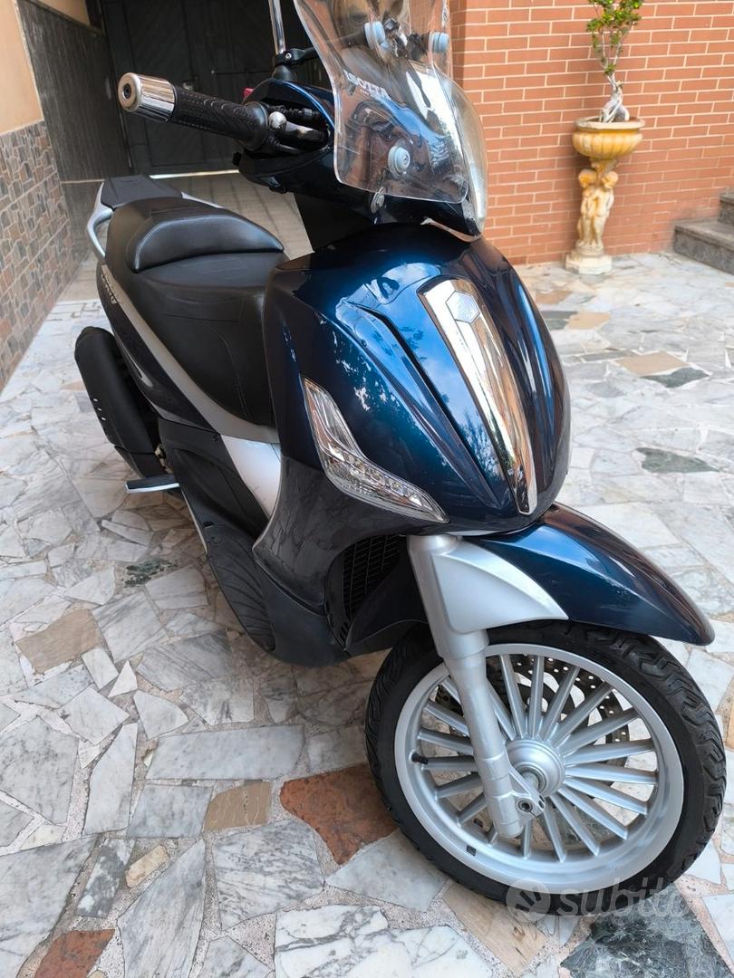 Beverly 350 Beverly 300 Anno 2012 Piaggio Beverly 300 2012 Moto E