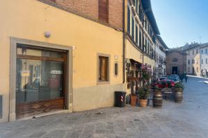 Pizzeria /ufficio centro storico San Miniato