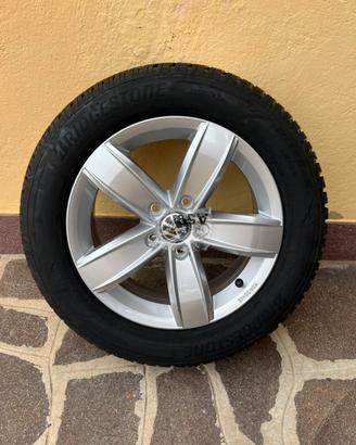 Set 4 cerchi volkswagen e copertoni invernali