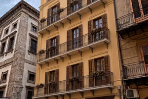 Palazzina da ricostruire in via vittorio emanuele