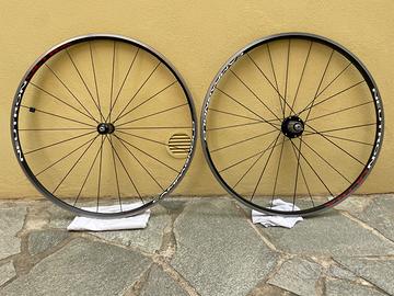 ruote bici corsa campagnolo neutron ultra