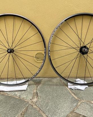 ruote bici corsa campagnolo neutron ultra