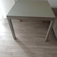 tavolo 90*90 allungabile 