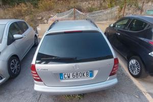 Annuncio auto