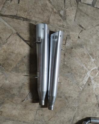 Vance and Hines mufflers Harley Davidson VROD V Ro