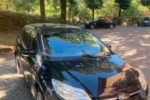 Ford Focus 1.6 TDCI 115 cv nera 2012 Eur 5