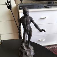 STATUA
