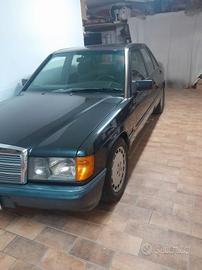 Auto Mercedes 190E Sport Line