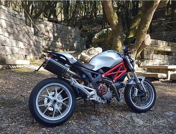 Thunder Carbon Ducati Monster 696 796 1100