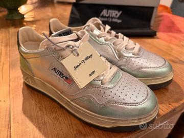 Sneakers Autry Super vintage in pelle
