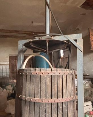 Torchio per vino