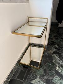 Tavolino con le ruote