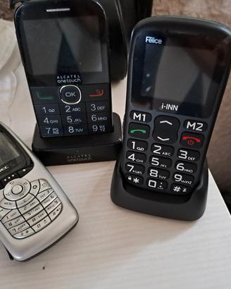 3 telefoni vintage