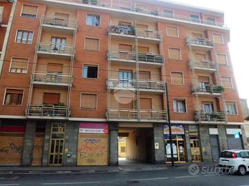 3 LOCALI A TORINO
