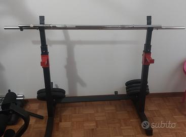 rack palestra con pesi e bilanciere 