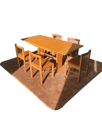TAVOLO IN LEGNO ALLUNGABILE CON SEDIE