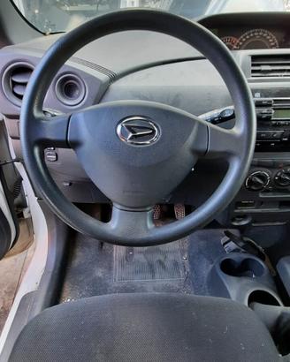 DAIHATSU MATERIA 2007 - VOLANTE