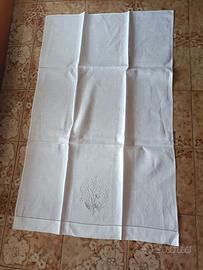3 asciugamani lino ricamati – vintage