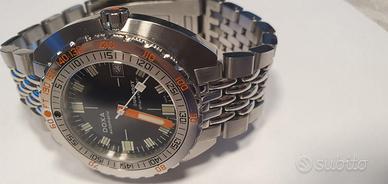 DOXA Sharkhunter 300T.
