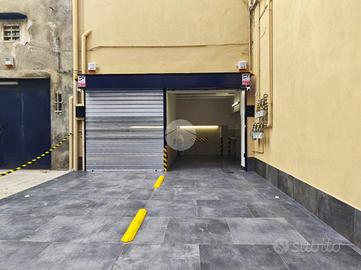 AUTORIMESSA A NAPOLI