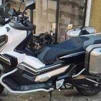 Honda X-ADV 750 (2019) – Travel Edition – Bianco