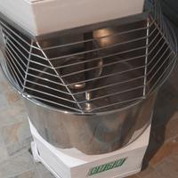 Impastatrice professionale per pane e pizza (380V)