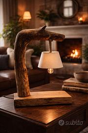 Lampada artigianale in tronco marino curvo