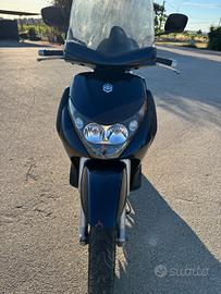 Beverly 125cc anno 2009 con motore 250cc originalE