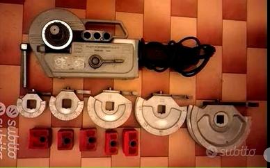 Livella e piegatubi professionale